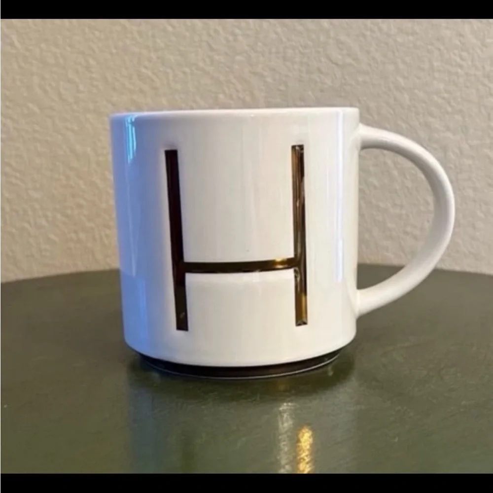 Williams Sonoma White Ceramic Mug with Gold Rim. Letter H